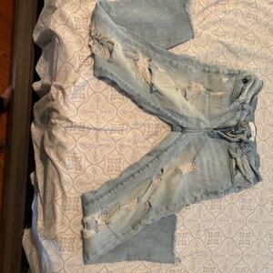 KanCan cropped destroyed jeans size 7